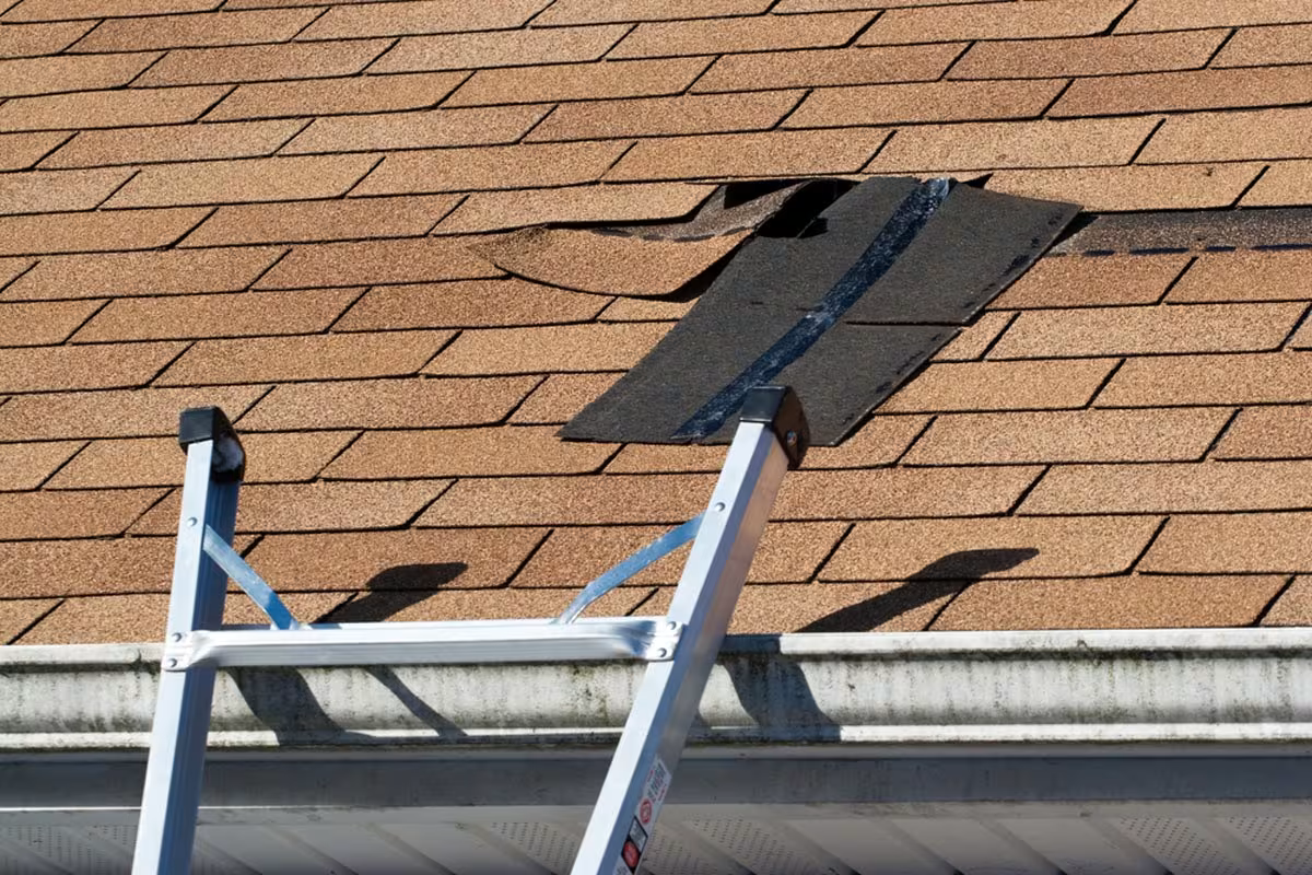 installing roof underlayment